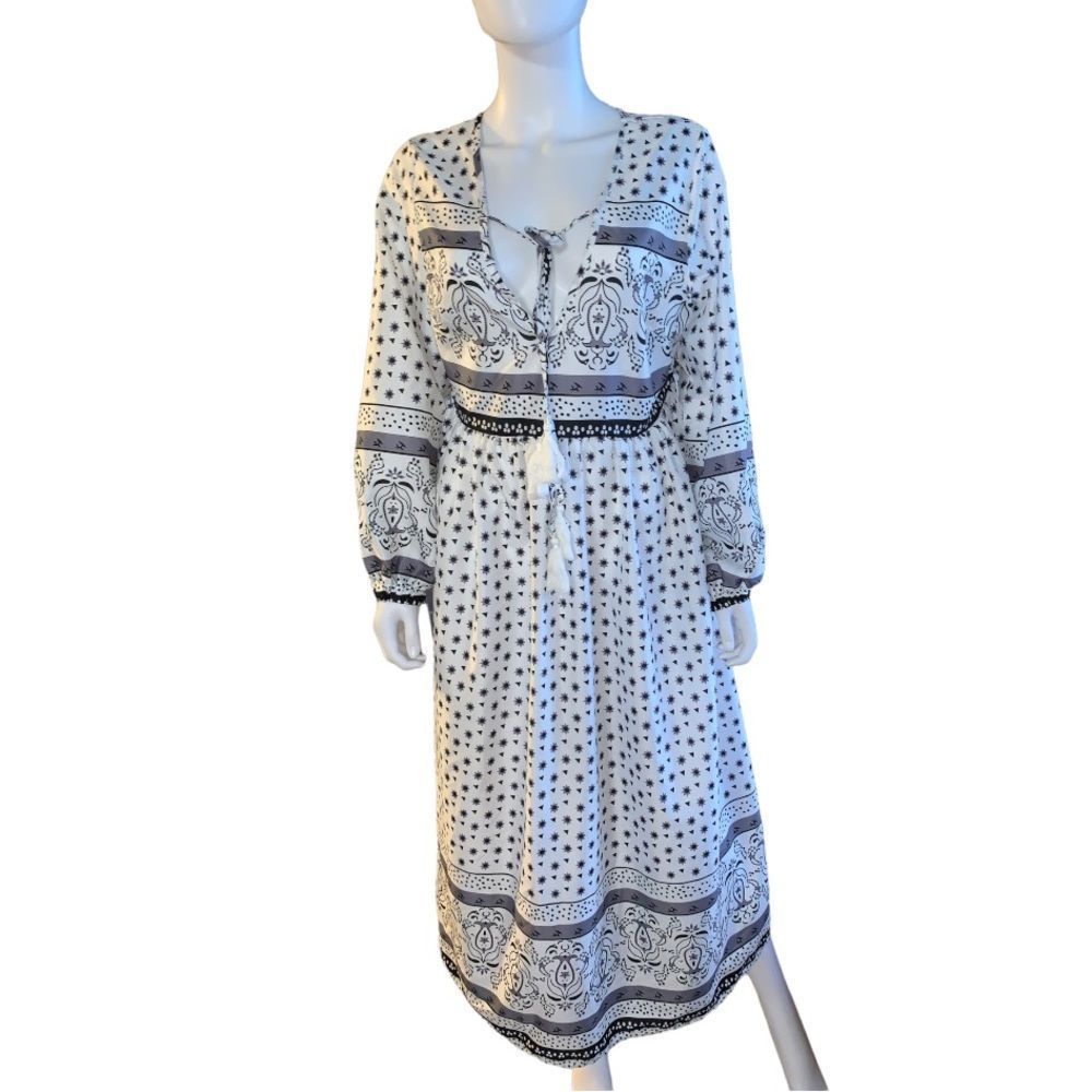 MISSLOOK White and Black Printed Maxi Dress